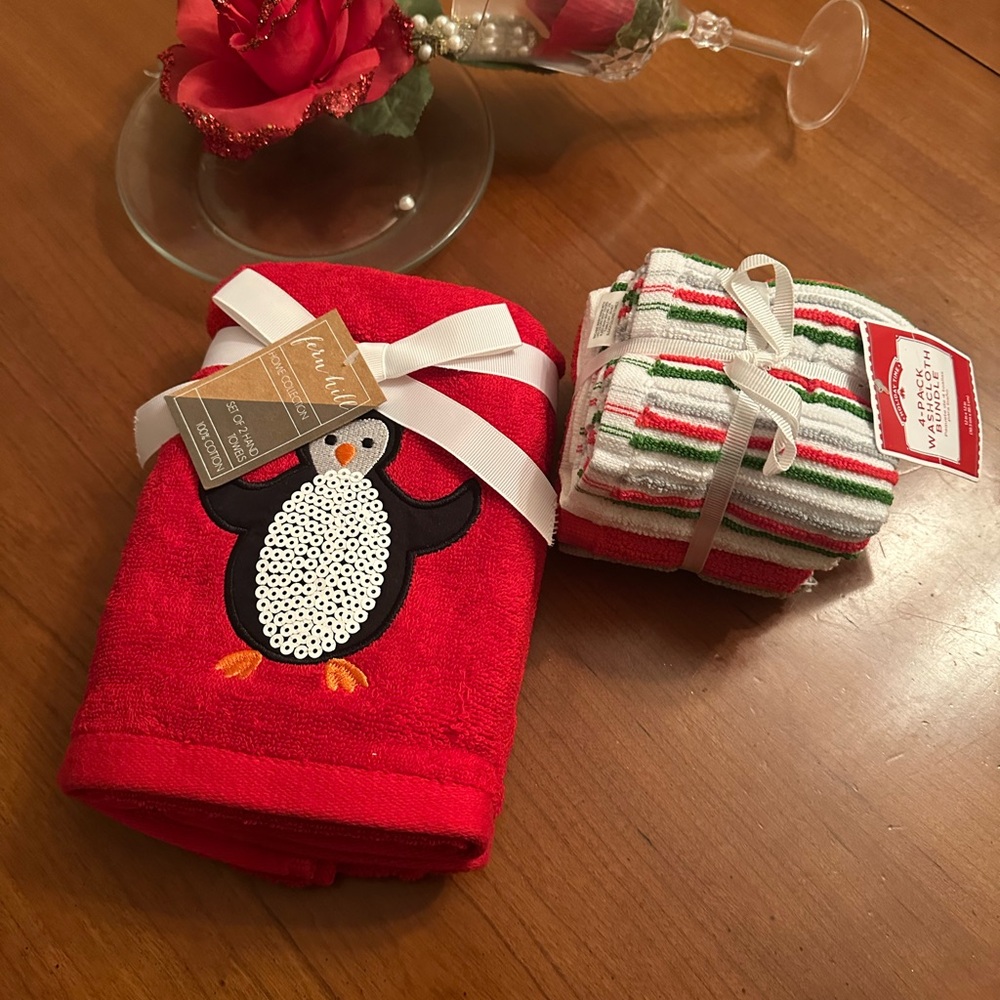 Christmas Hand Towels & Christmas Wash Cloths
